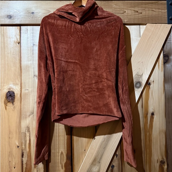 Gaia Conceptions Rust Top - Picture 1 of 3